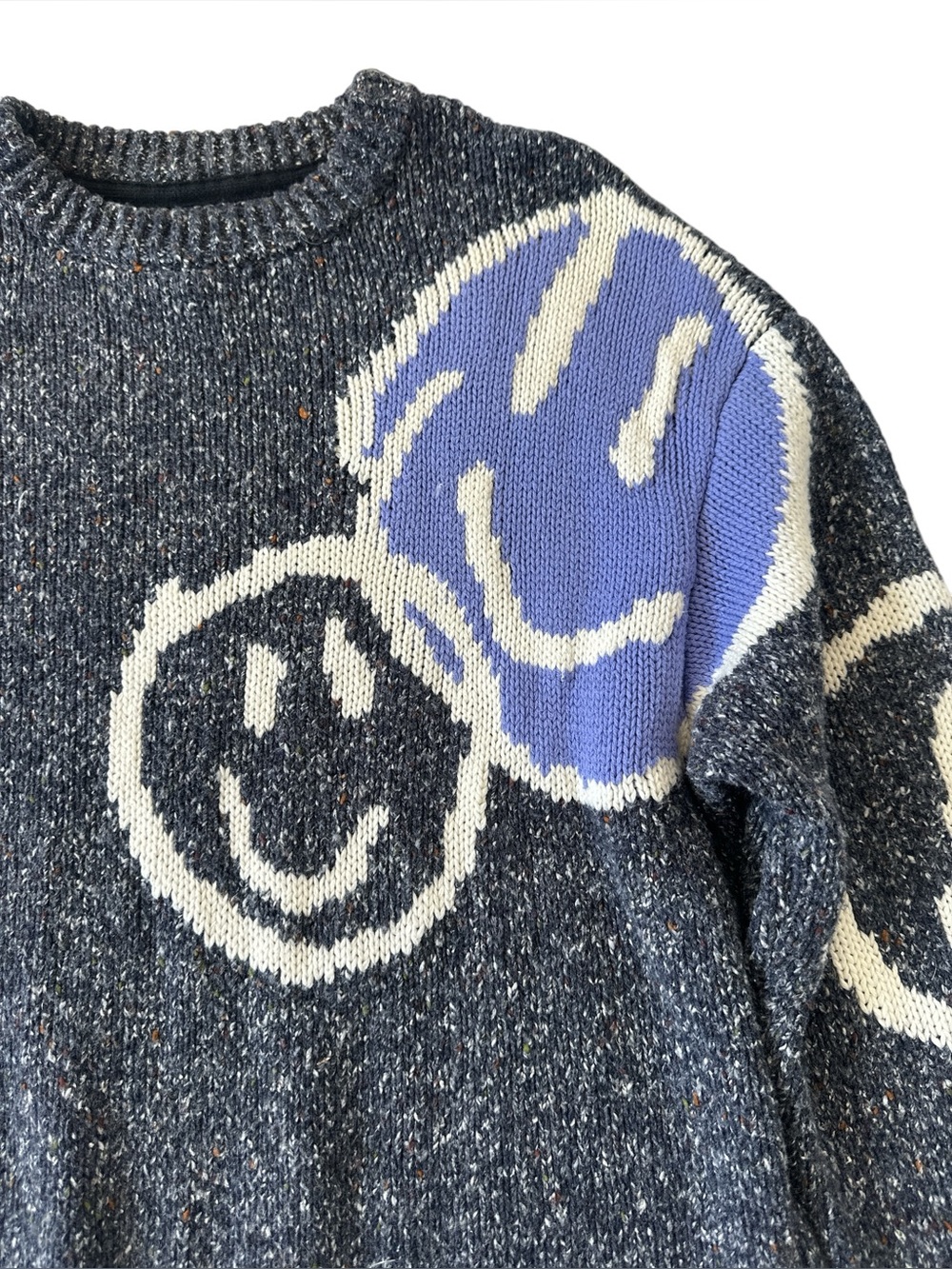 Urban Outfitters Smiley Face Oversized Cozy Knit Sweater - Picture 4 of 8